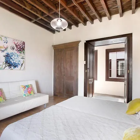 Esperanza La Cisnera